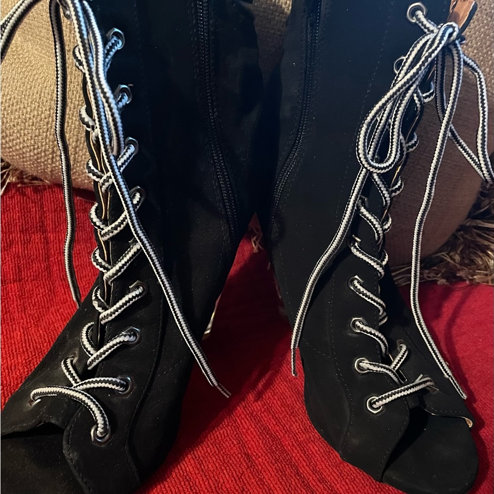 OH SO SEXY SHOES - Picture 2 of 13